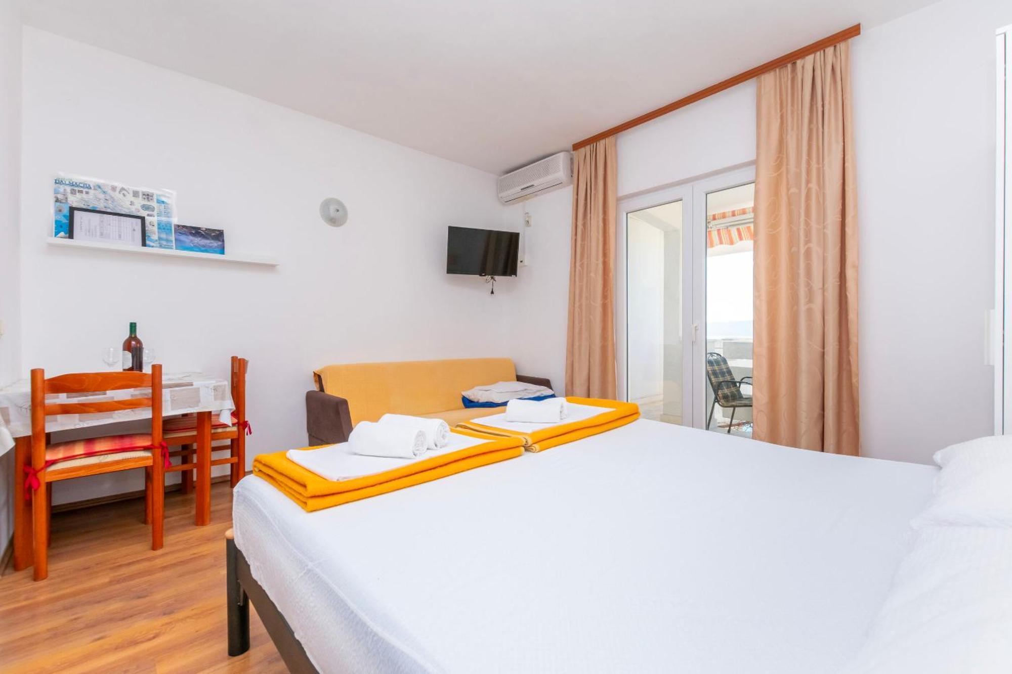 Apartments Ivo - Sea View; Pisak Exterior foto