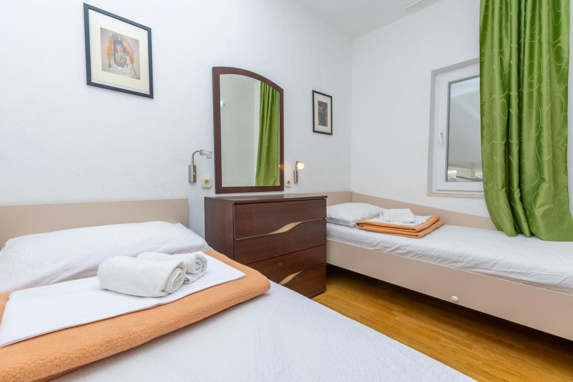 Apartments Ivo - Sea View; Pisak Exterior foto