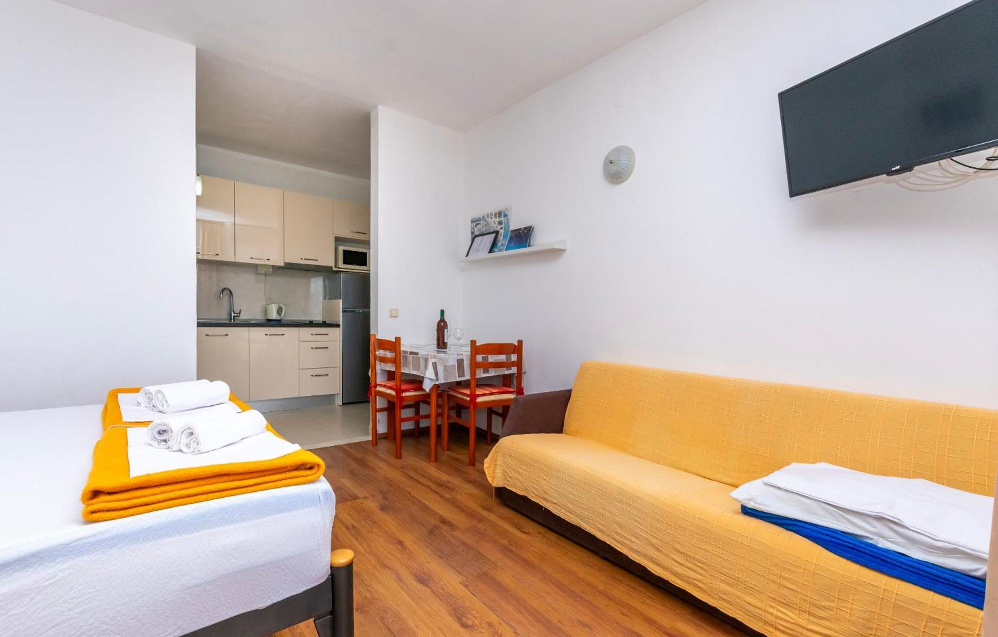 Apartments Ivo - Sea View; Pisak Exterior foto