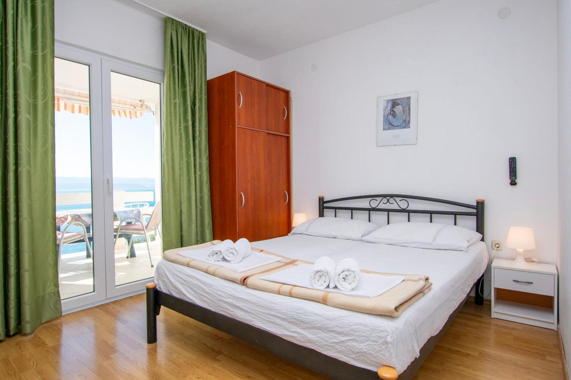 Apartments Ivo - Sea View; Pisak Exterior foto